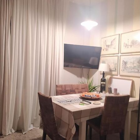 Room In Private Apartment Florence Exterior photo